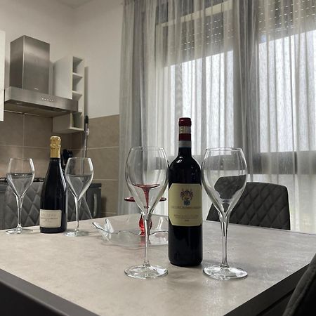 Boutique11 Apartment Siena Bagian luar foto