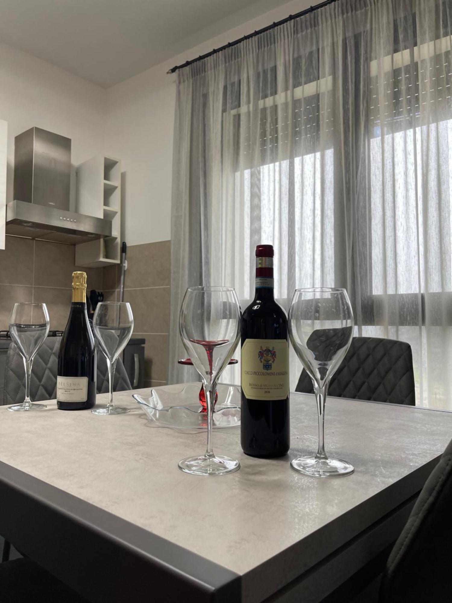 Boutique11 Apartment Siena Bagian luar foto